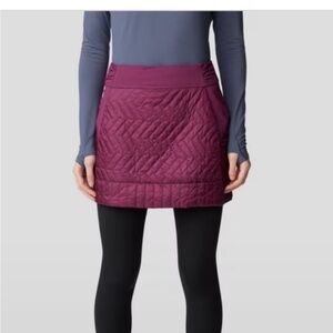 MOUNTAIN HARDWEAR Trekkin Insulated Mini Skirt Sugar Plum Womens Medium